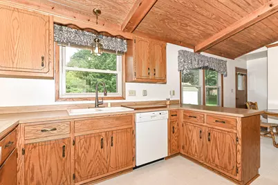 7165 S Tifton Dr, Franklin, WI 53132 - Photo 13