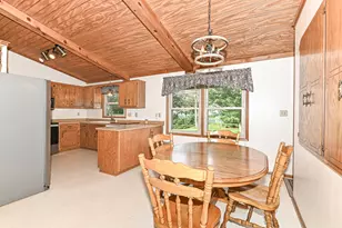 7165 S Tifton Dr, Franklin, WI 53132 - Photo 9
