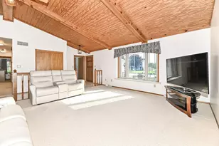 7165 S Tifton Dr, Franklin, WI 53132 - Photo 7