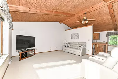 7165 S Tifton Dr, Franklin, WI 53132 - Photo 5