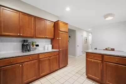 1324 W Portview Dr, Port Washington, WI 53074 - Photo 15