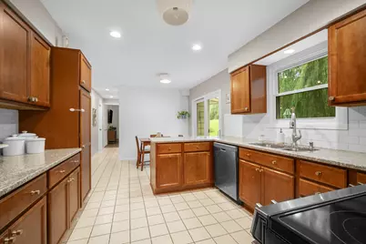 1324 W Portview Dr, Port Washington, WI 53074 - Photo 13