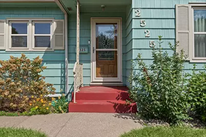 2525  Main St, La Crosse, WI 54601 - Photo 3