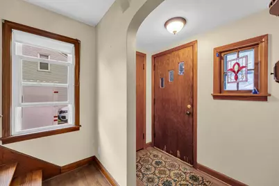 198 E Gauer Cir, Milwaukee, WI 53207 - Photo 7