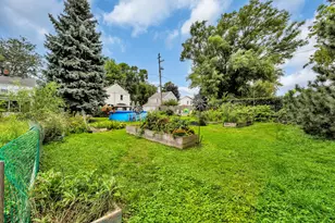 198 E Gauer Circle, Milwaukee, WI 53207 - Photo 27