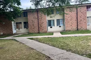 8931 N Swan Rd, Milwaukee, WI 53224 - Photo 1