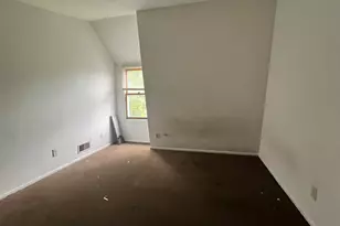 8931 N Swan Rd, Milwaukee, WI 53224 - Photo 15