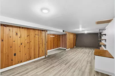 2539 N 80th St, Wauwatosa, WI 53213 - Photo 13