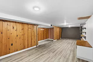 2539 N 80th St, Wauwatosa, WI 53213 - Photo 13