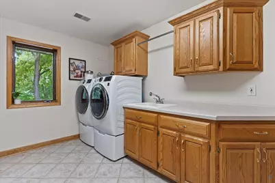 2416 N 118th St, Wauwatosa, WI 53226 - Photo 35