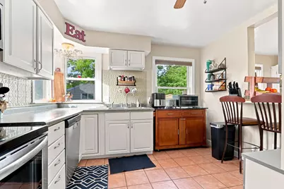 4405  Harding Rd, Kenosha, WI 53142 - Photo 9