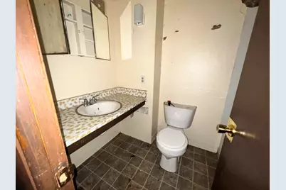 9031 N 95th St #B, Milwaukee, WI 53224 - Photo 15