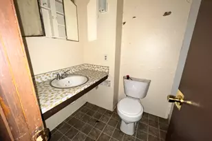 9031 N 95th St, Milwaukee, WI 53224 - Photo 15