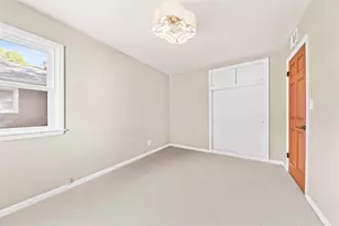 5737 N Sievers Pl, Glendale, WI 53209 - Photo 19