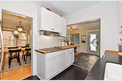 130 S James St, Waukesha, WI 53186 - Photo 9
