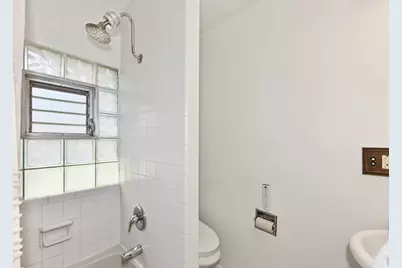 130 S James St, Waukesha, WI 53186 - Photo 17