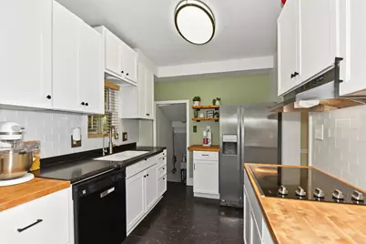 130 S James St, Waukesha, WI 53186 - Photo 11