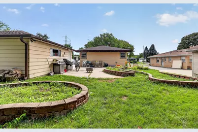 5314 W Allerton Ave, Greenfield, WI 53220 - Photo 7