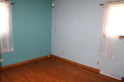 N94W16478  Cumberland Rd, Menomonee Falls, WI 53051 - Photo 9