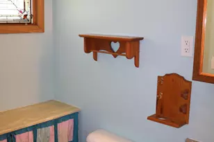 N94W16478 Cumberland Rd, Menomonee Falls, WI 53051 - Photo 7