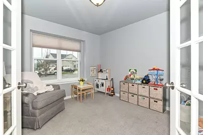 663  East Bluff Cir, Racine, WI 53185 - Photo 13
