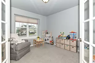663 E Blf Cir, Racine, WI 53185 - Photo 13