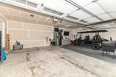 663  East Bluff Cir, Racine, WI 53185 - Photo 31