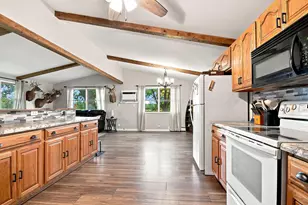 11811 304th Ave, Salem Lakes, WI 53179 - Photo 9