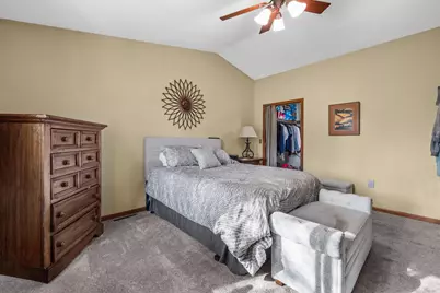 3825 W College Ave, Milwaukee, WI 53221 - Photo 25