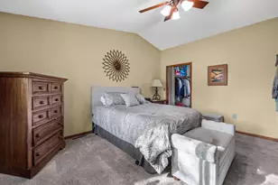 3825 W College Ave, Franklin, WI 53221 - Photo 25