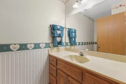 8173 S Legend Dr, Franklin, WI 53132 - Photo 19