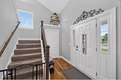 10421  Prairie Crossing Dr, Racine, WI 53126 - Photo 3