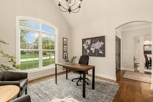 2120 Carriage Hills Dr, Delafield, WI 53018 - Photo 27