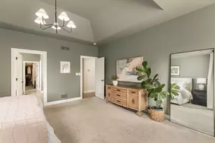 2120 Carriage Hills Dr, Delafield, WI 53018 - Photo 35