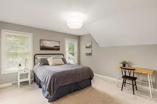 2120 Carriage Hills Dr, Delafield, WI 53018 - Photo 47