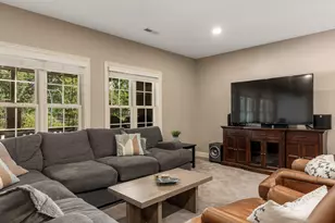 2120 Carriage Hills Dr, Delafield, WI 53018 - Photo 59