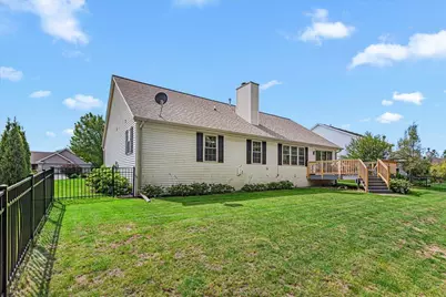 4020 W Lakeview Dr, Franklin, WI 53132 - Photo 43