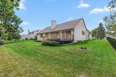 4020 W Lakeview Dr, Franklin, WI 53132 - Photo 41