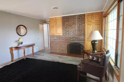 2715 S 50th St, Milwaukee, WI 53219 - Photo 11