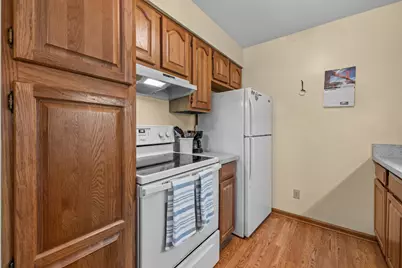 530 N Silverbrook Dr #201, West Bend, WI 53090 - Photo 11