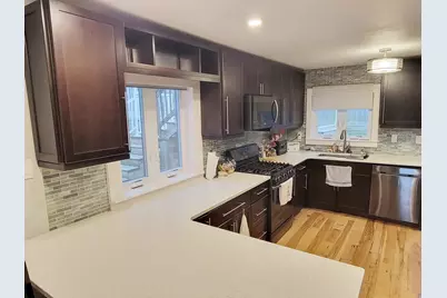 30131  Arrow Dr, Burlington, WI 53105 - Photo 11