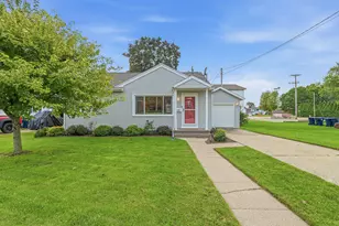 308 Main St, Horicon, WI 53032 - Photo 1