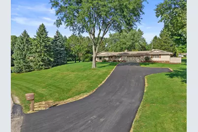 949  Hickory Hill Pkwy, Richfield, WI 53033 - Photo 47