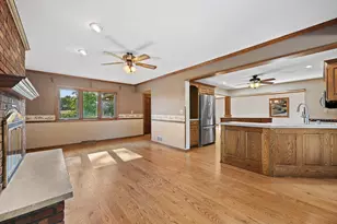 949 Hickory Hill Pkwy, Richfield, WI 53033 - Photo 13