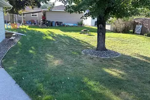 1907 LA Cres Ct, Campbell, WI 54603 - Photo 5