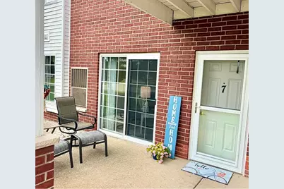 8201  Lexington Pl #7, Pleasant Prairie, WI 53158 - Photo 3