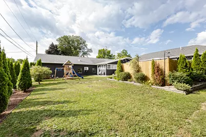 228 N Highland St, Hustisford, WI 53034 - Photo 7