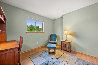 3156 S Toldt Pkwy, West Allis, WI 53227 - Photo 9