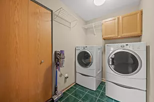 3156 S Toldt Parkway, West Allis, WI 53227 - Photo 23