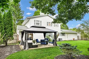 8021 W Cascade Dr, Franklin, WI 53132 - Photo 25